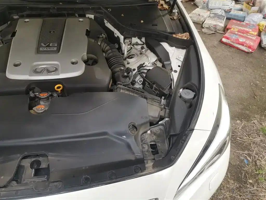 Infiniti Q50 2014 3.7L Luxury Edition — миниатюра 22