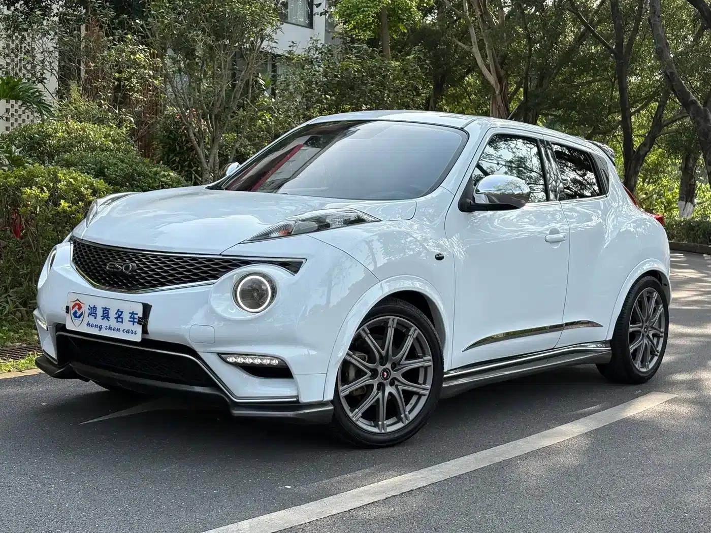 Infiniti ESQ 2014 1.6L Sporty Edition — миниатюра 1