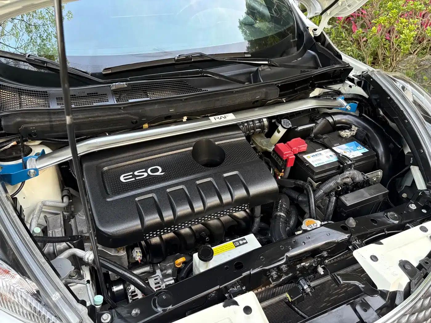 Infiniti ESQ 2014 1.6L Sporty Edition — миниатюра 22