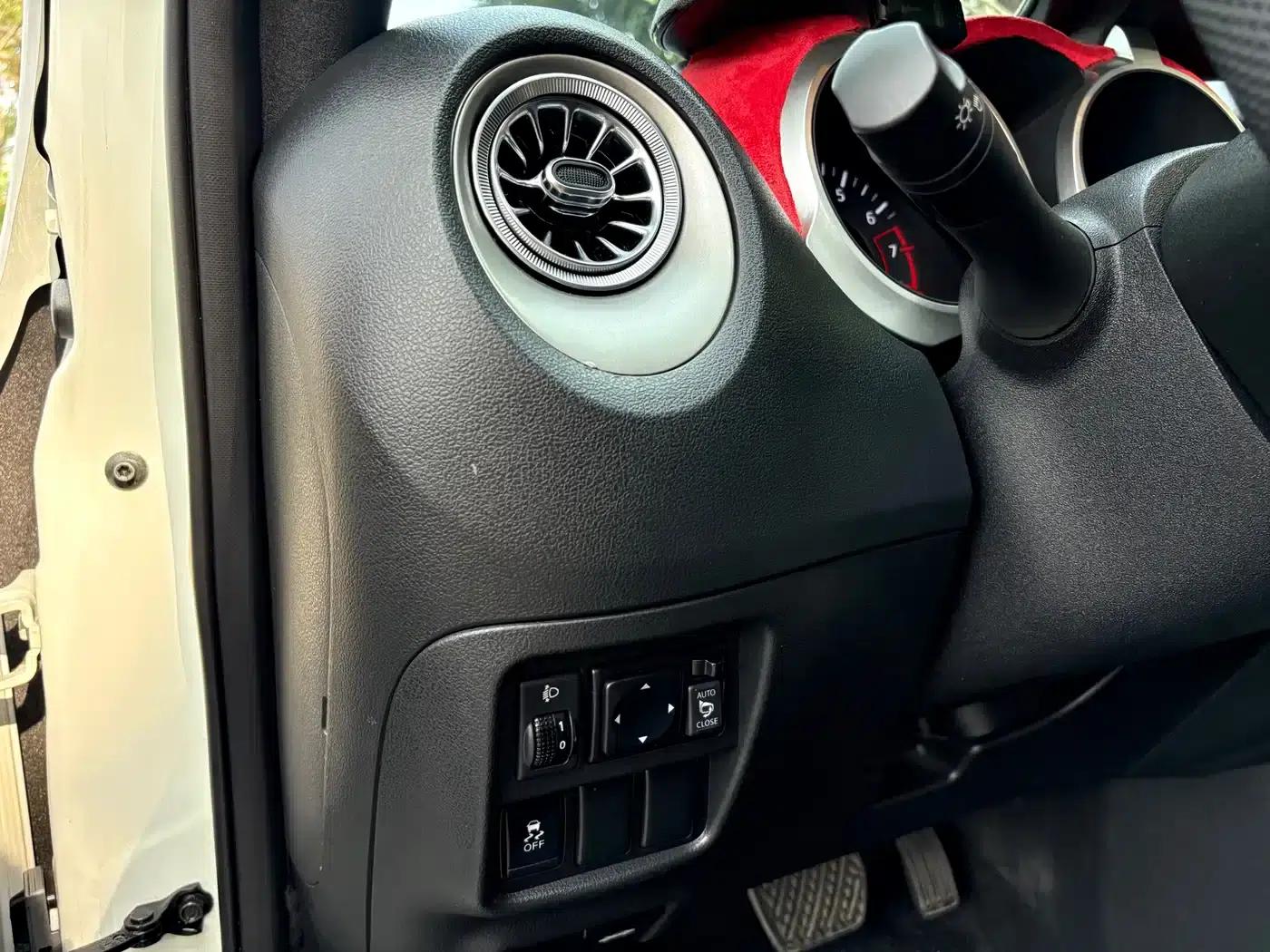 Infiniti ESQ 2014 1.6L Sporty Edition — миниатюра 7
