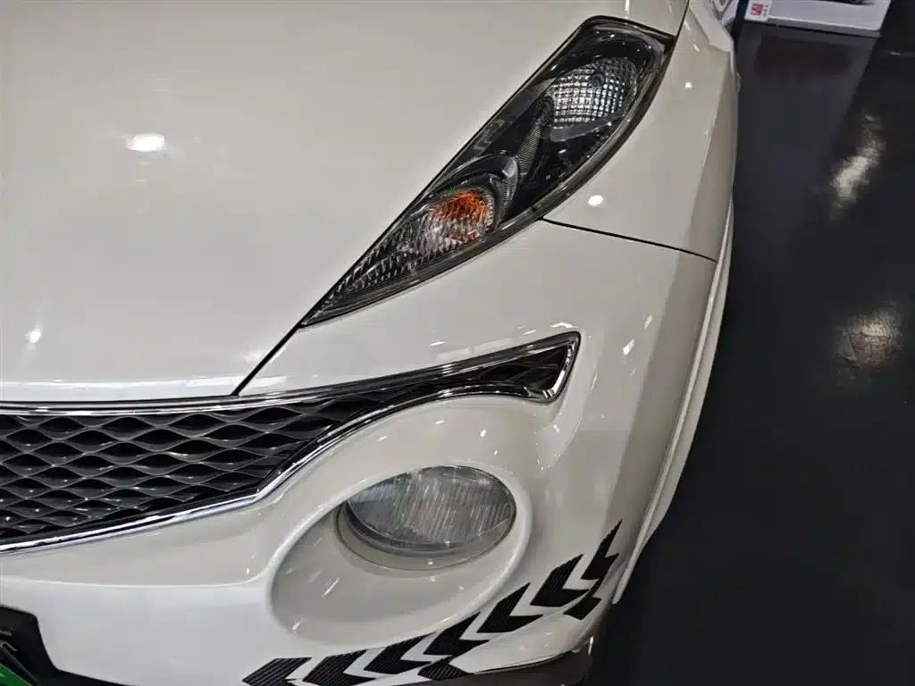Infiniti ESQ 2014 1.6L Sporty Edition — миниатюра 24