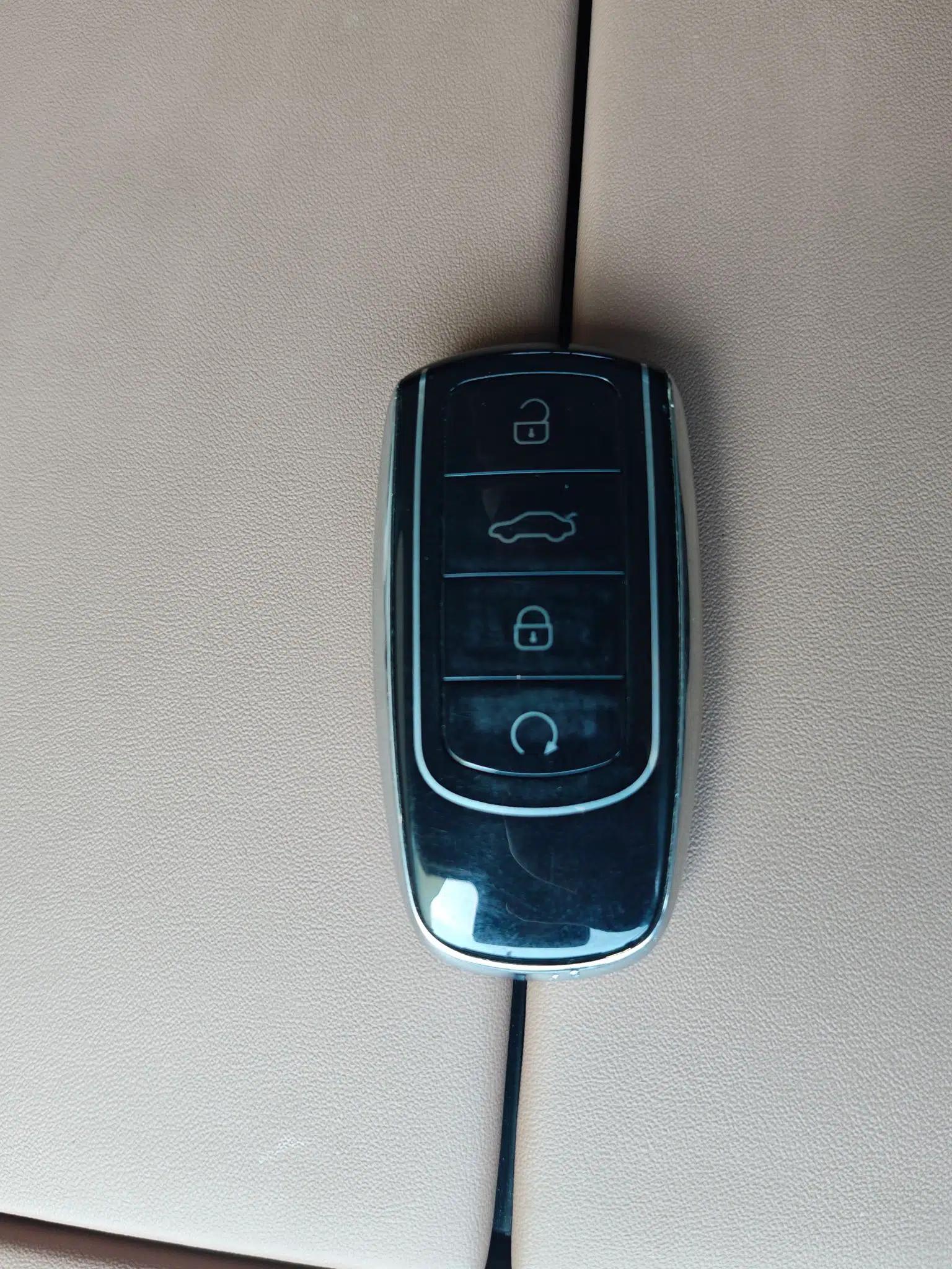 Chery Tiggo 8 L 2024 2.0T Two-Wheel Drive Prestige Version 5 Seats — миниатюра 19