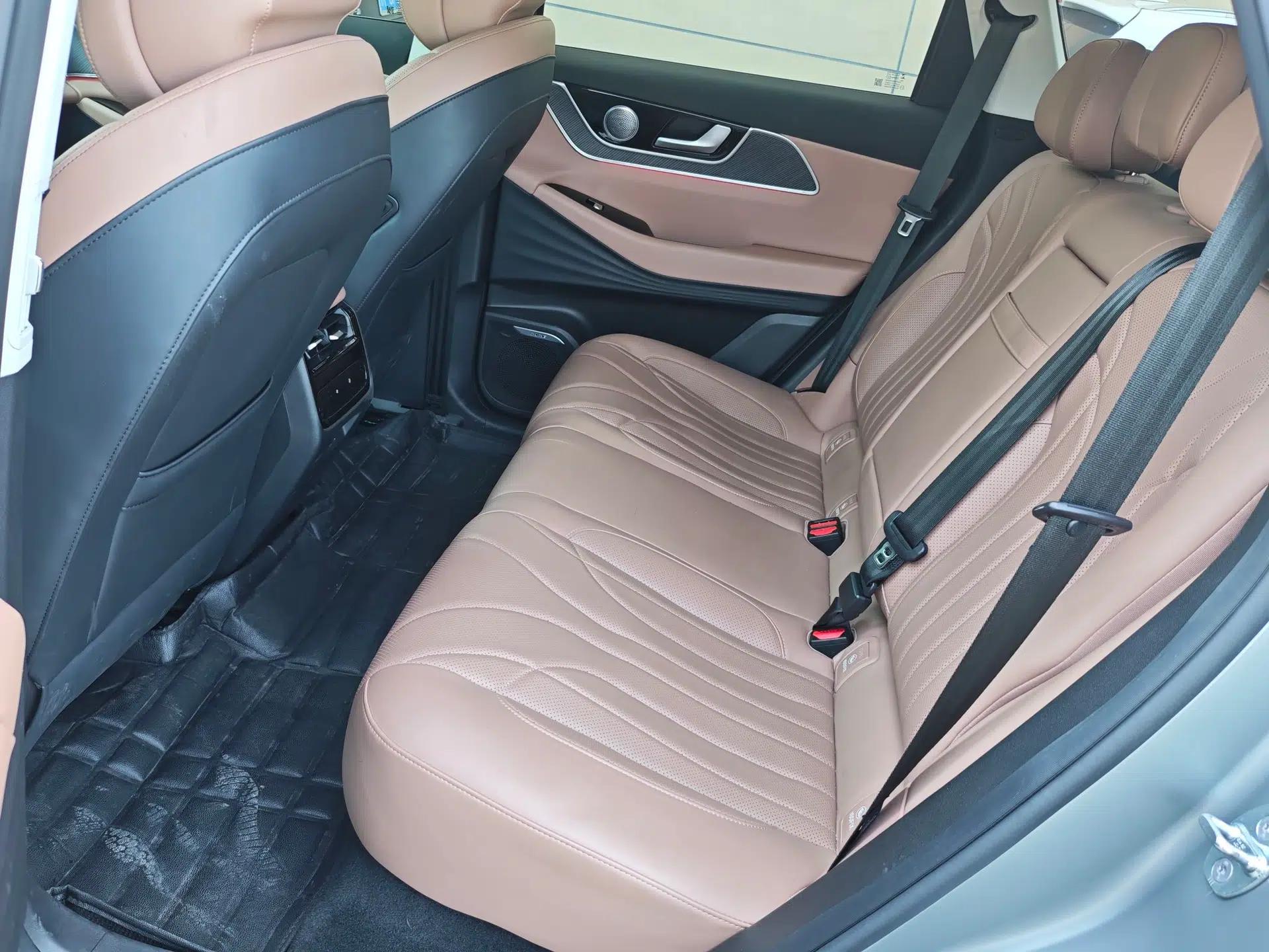 Chery Tiggo 8 L 2024 2.0T Two-Wheel Drive Prestige Version 5 Seats — миниатюра 25
