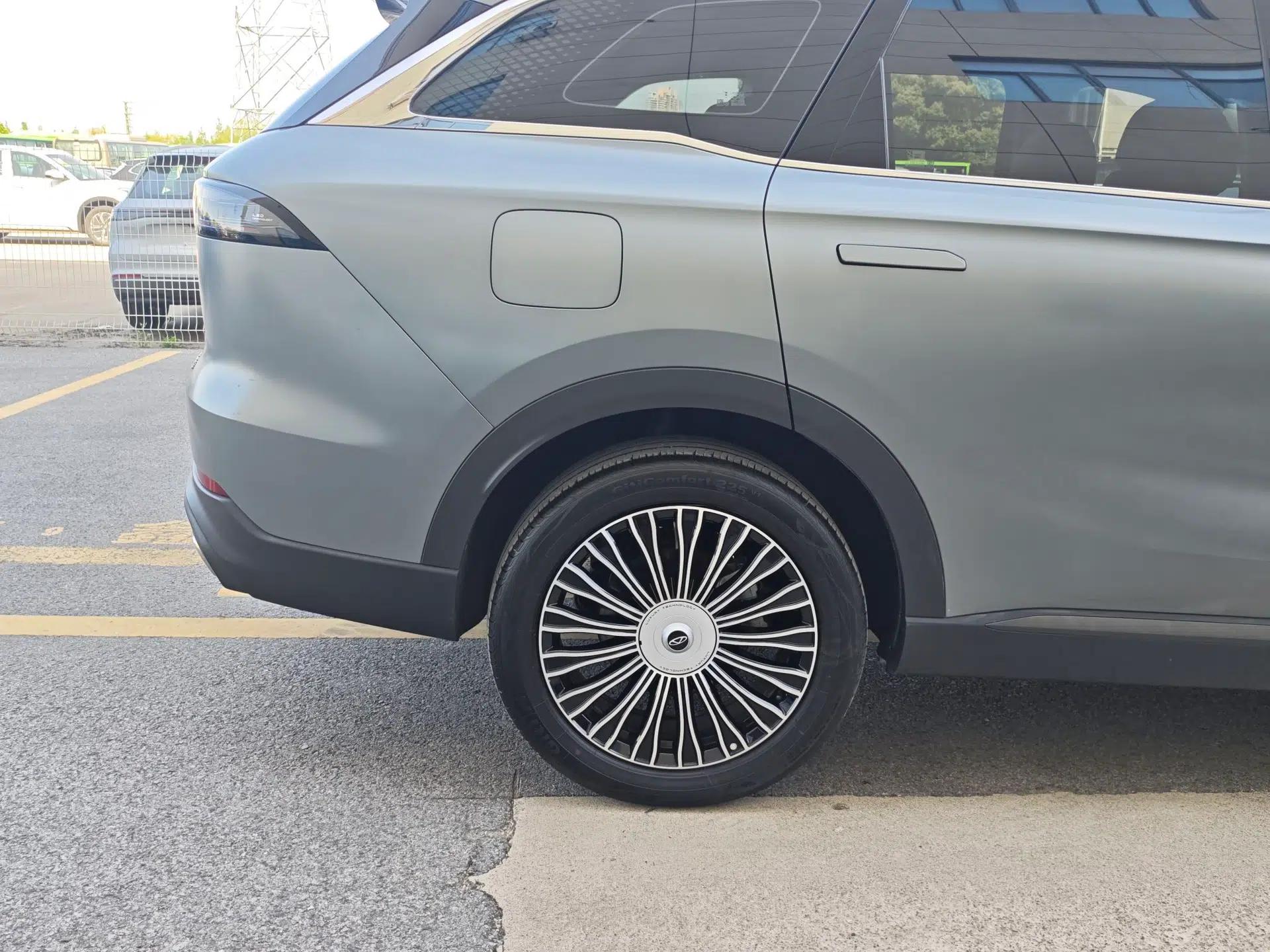Chery Tiggo 8 L 2024 2.0T Two-Wheel Drive Prestige Version 5 Seats — миниатюра 8