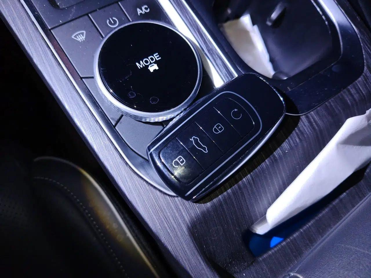 Chery Explore 06 2023 YUEYE Edition 1.6T Four-Wheel Drive Explorer+ — миниатюра 9