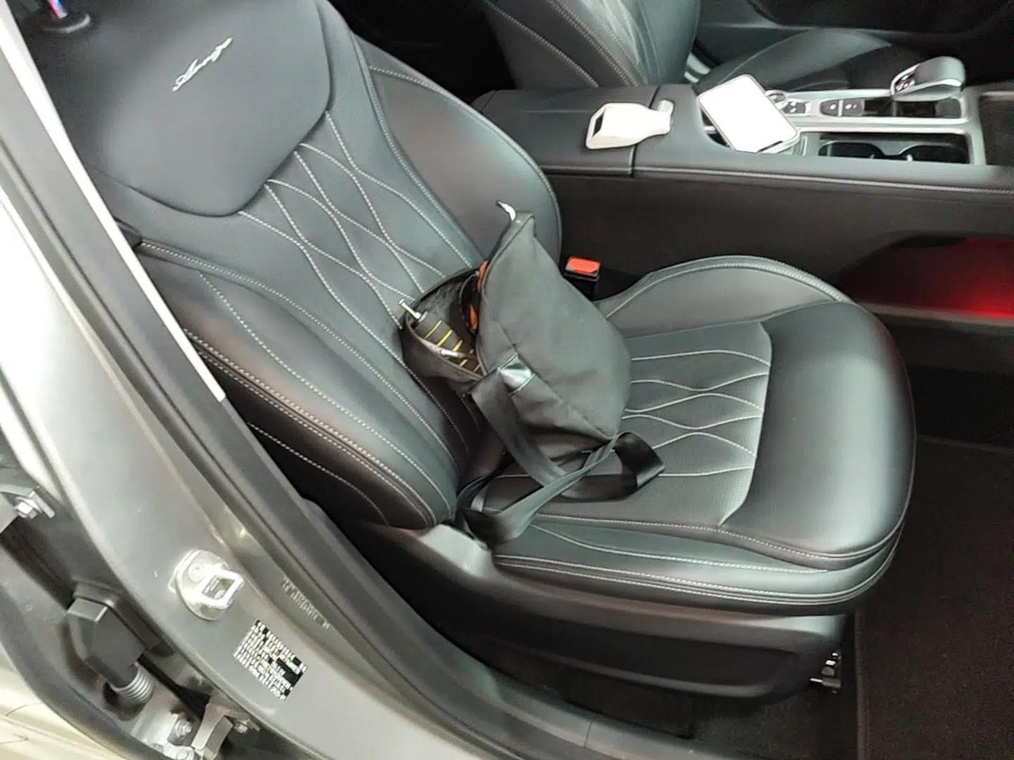 Chery Arrizo 8 PRO 2025 Pro 1.6T Luxury Model — миниатюра 23