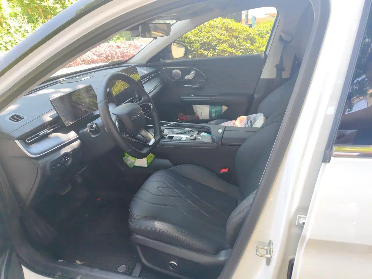 Chery Arrizo 8 PRO 2025 Pro 1.6T Luxury Model+ — миниатюра 16