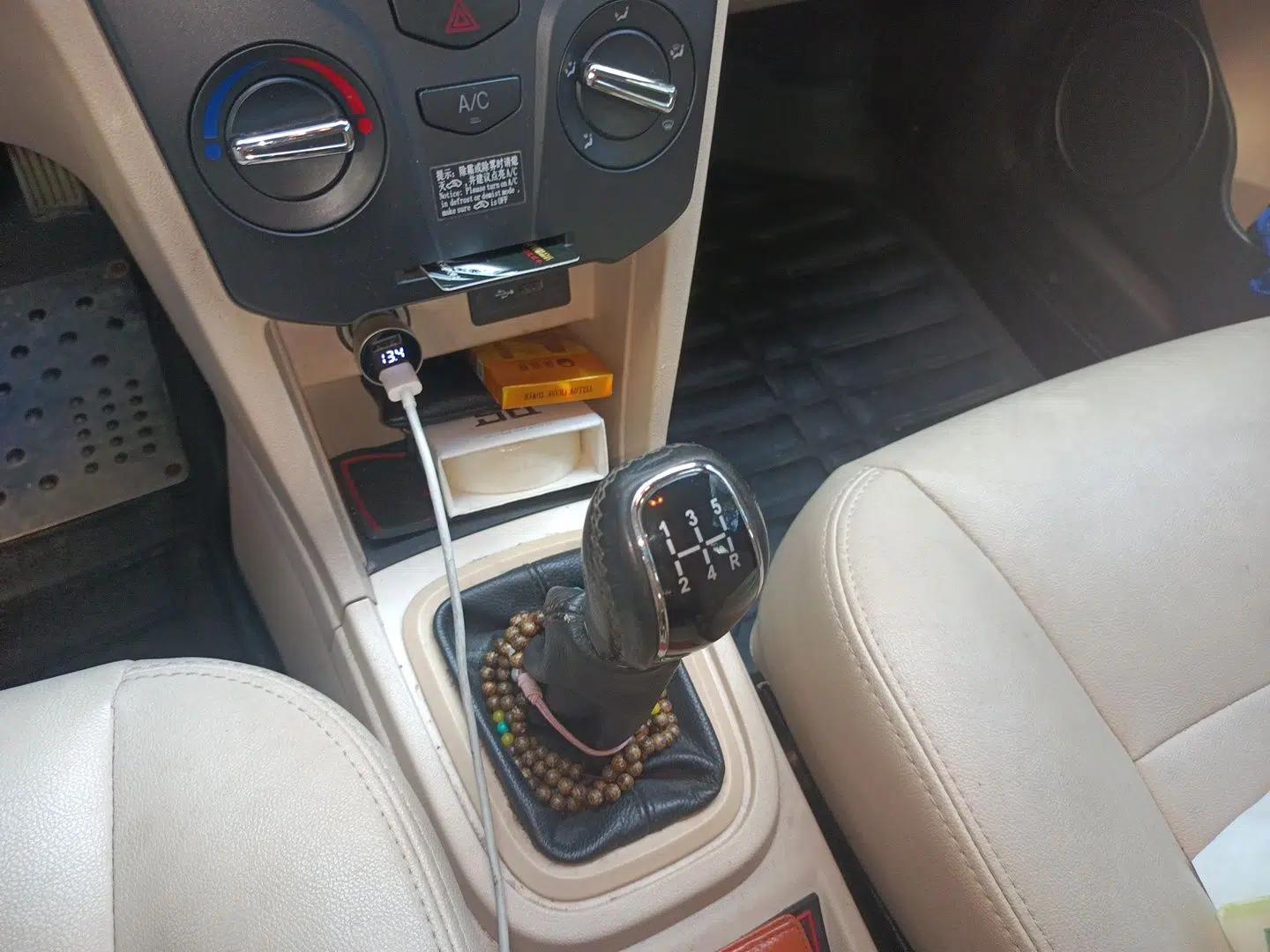 Chery Fengyun 2 2013 Hatchback 1.5L Manual Ruiyi Edition — миниатюра 15