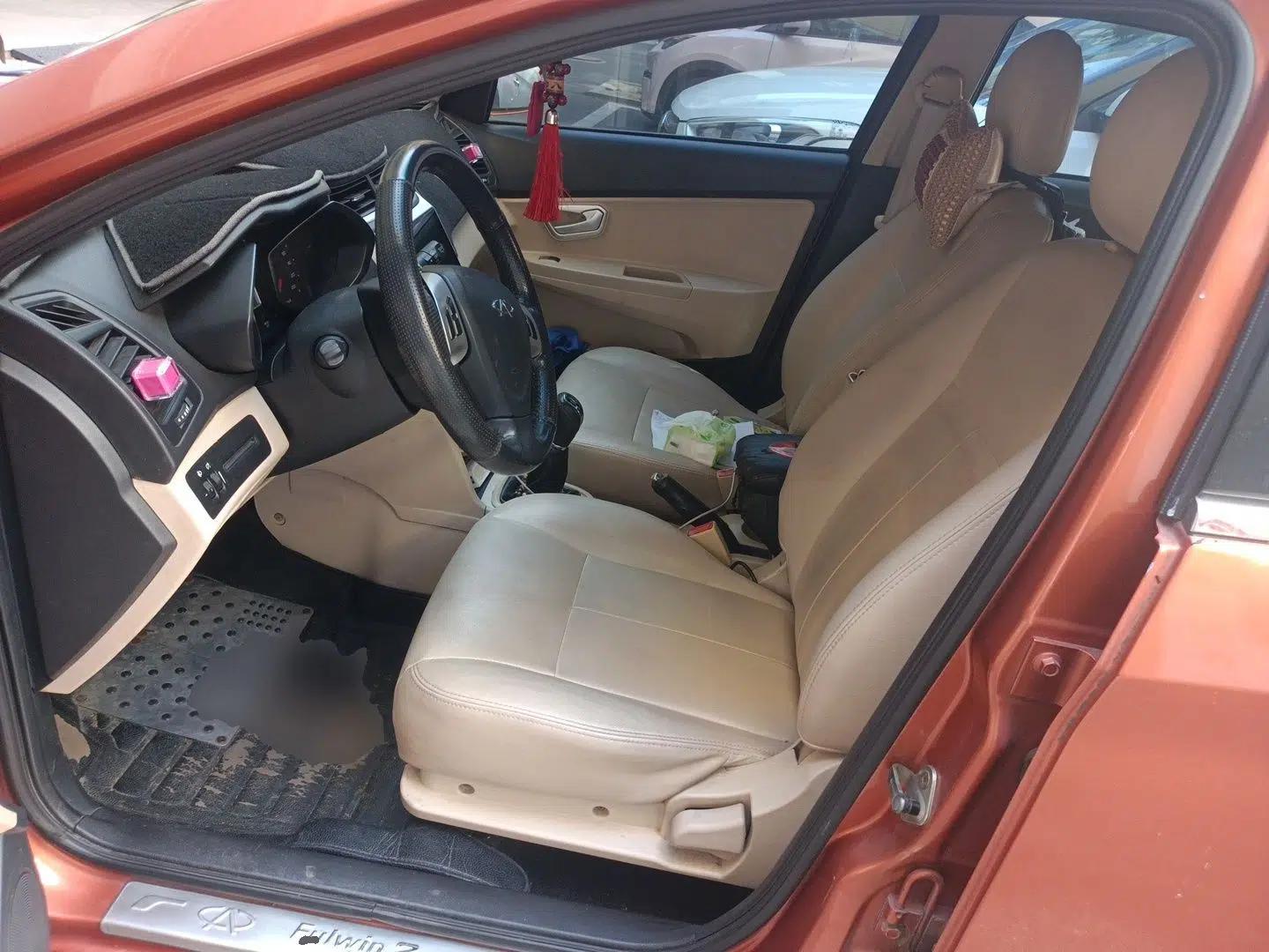 Chery Fengyun 2 2013 Hatchback 1.5L Manual Ruiyi Edition — миниатюра 16