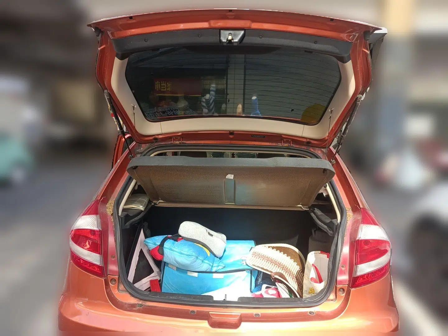 Chery Fengyun 2 2013 Hatchback 1.5L Manual Ruiyi Edition — миниатюра 20