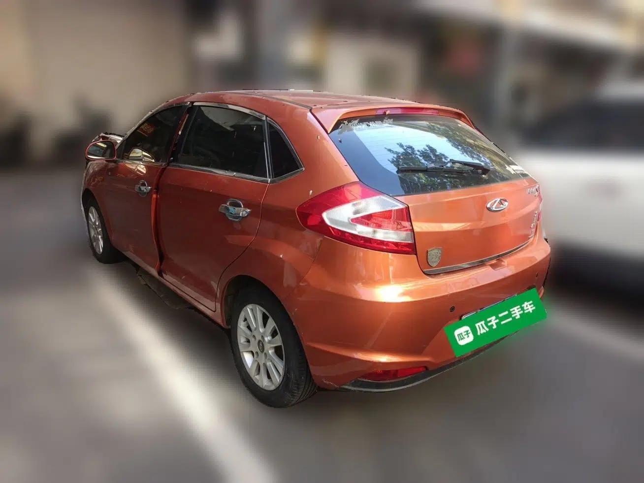 Chery Fengyun 2 2013 Hatchback 1.5L Manual Ruiyi Edition — миниатюра 4
