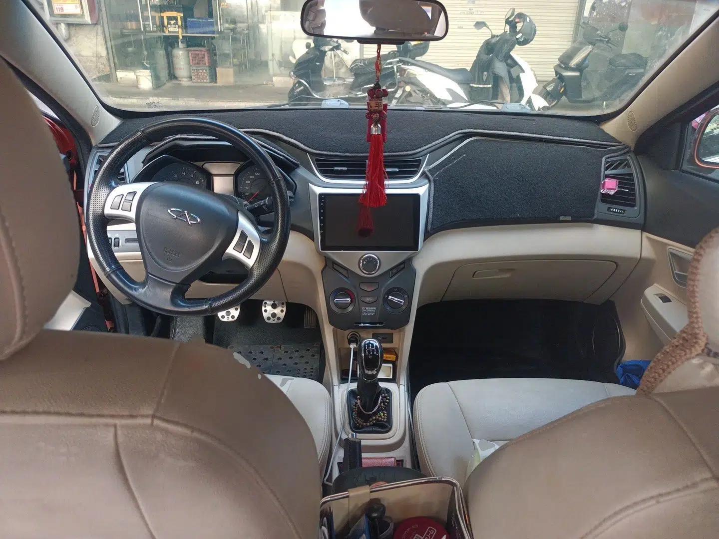 Chery Fengyun 2 2013 Hatchback 1.5L Manual Ruiyi Edition — миниатюра 10