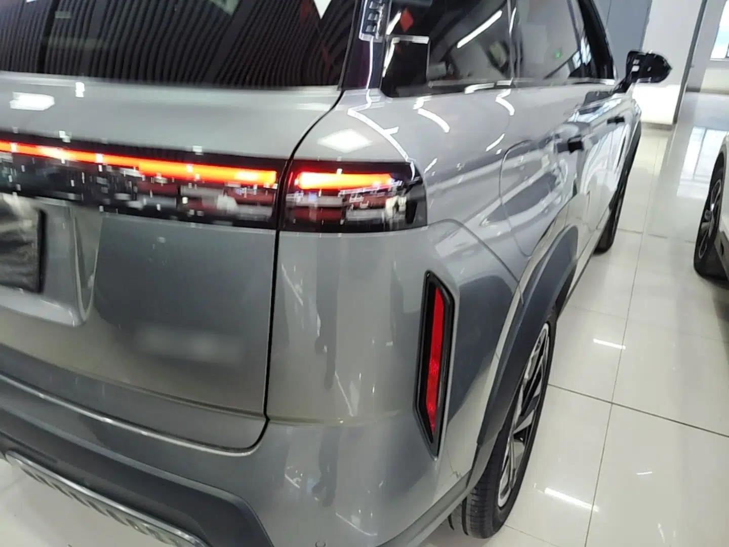 Chery Tiggo 7 C-DM 2025 1.5T 120KM Luxury Trim — миниатюра 7