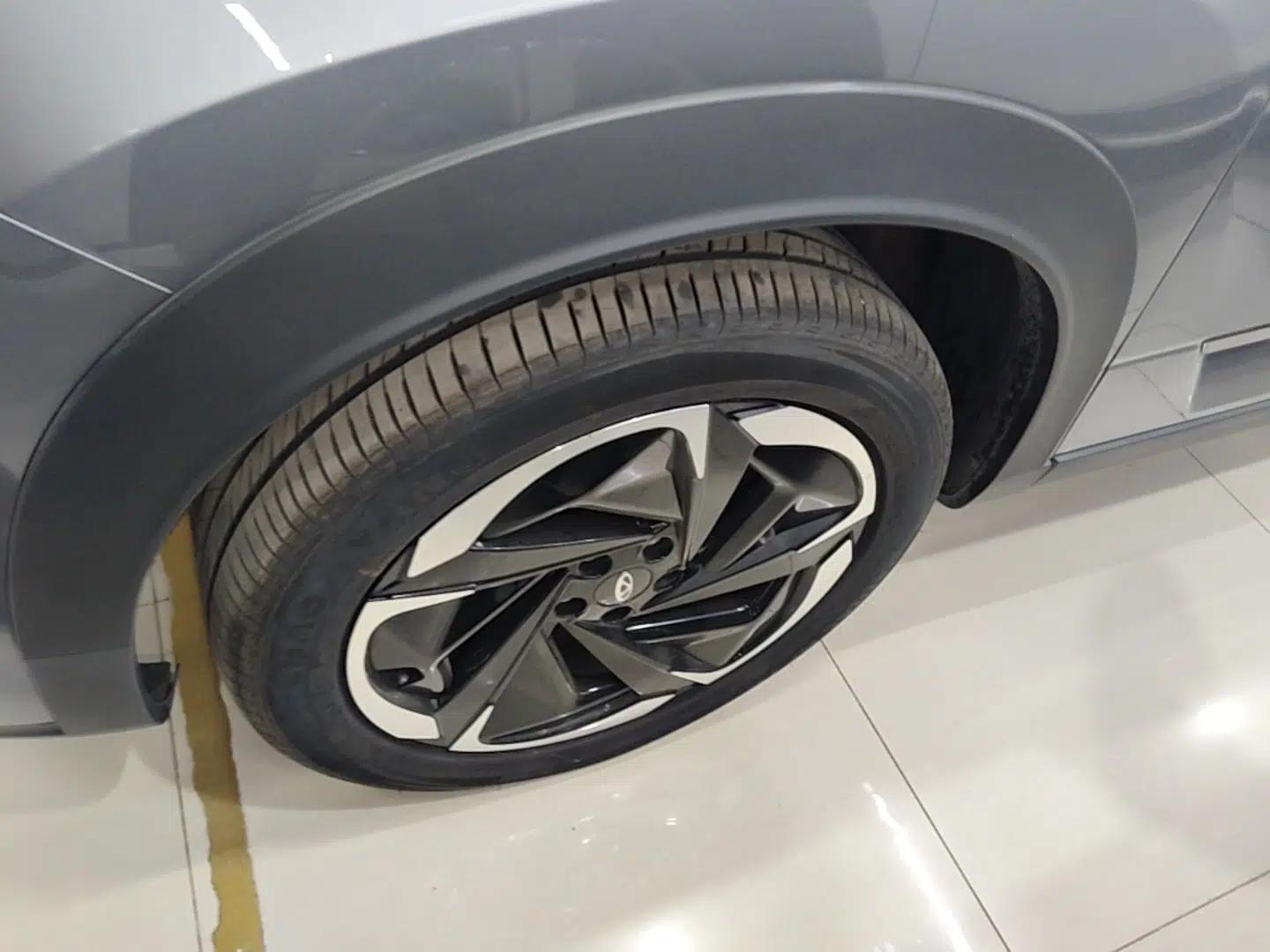 Chery Tiggo 7 C-DM 2025 1.5T 120KM Luxury Trim — миниатюра 8