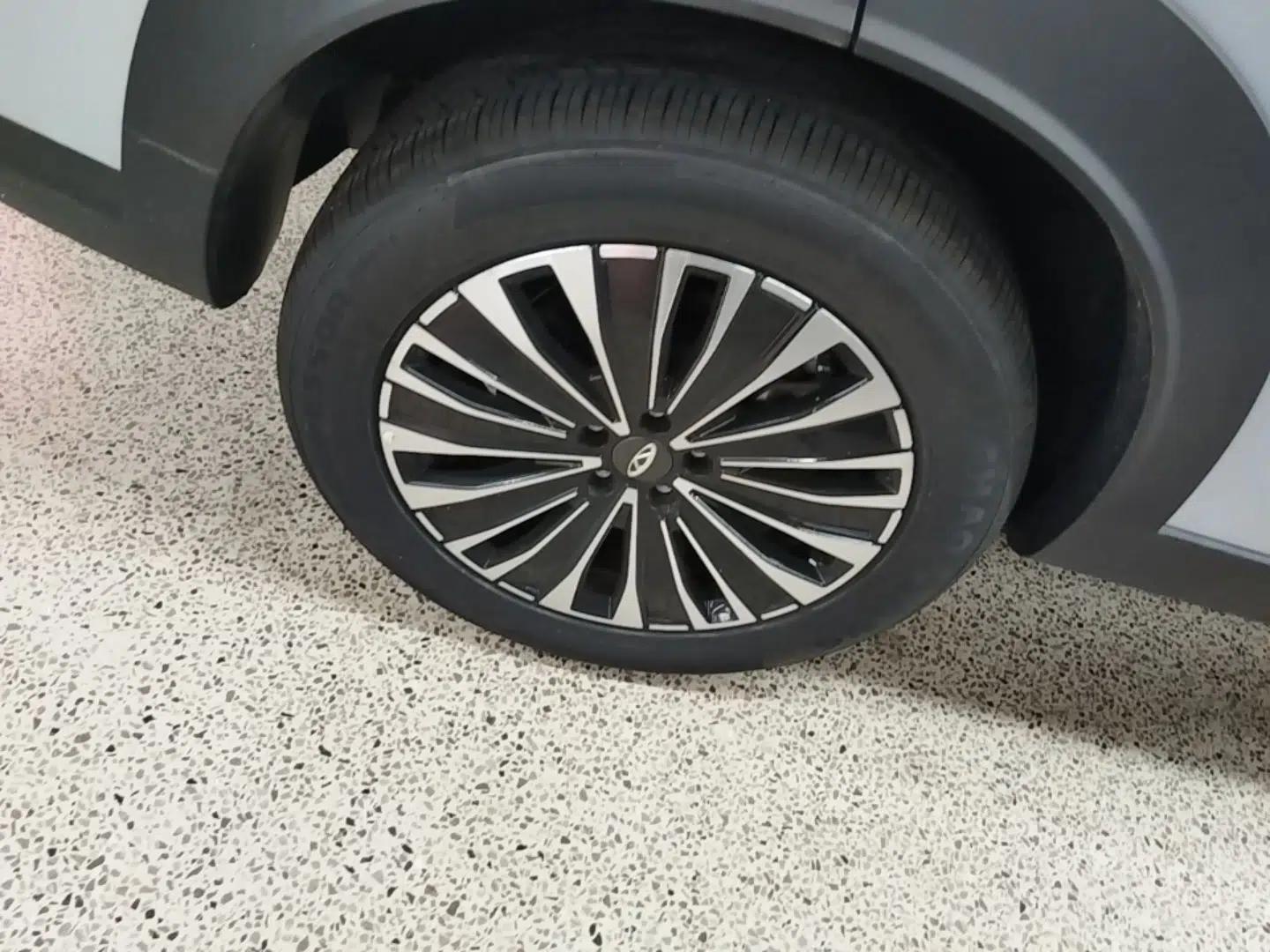 Chery Tiggo 7 C-DM 2025 1.5T 120KM Edition — миниатюра 10