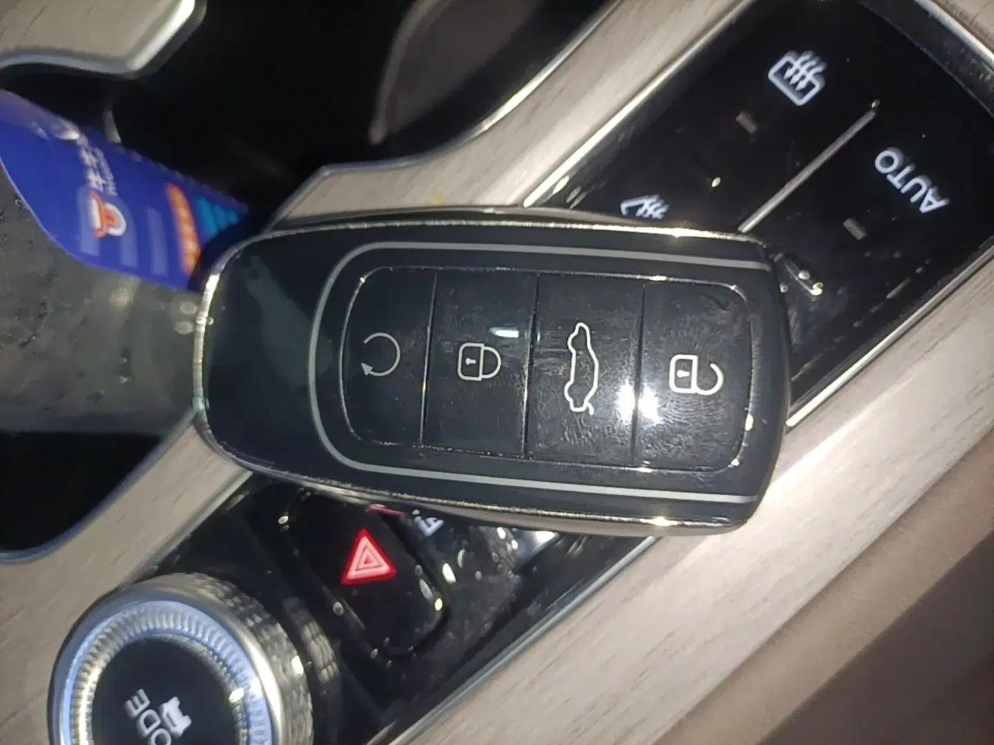 Chery Tiggo 8 PLUS C-DM 2025 1.5T 116 km Prestige Version 5 Seats — миниатюра 12