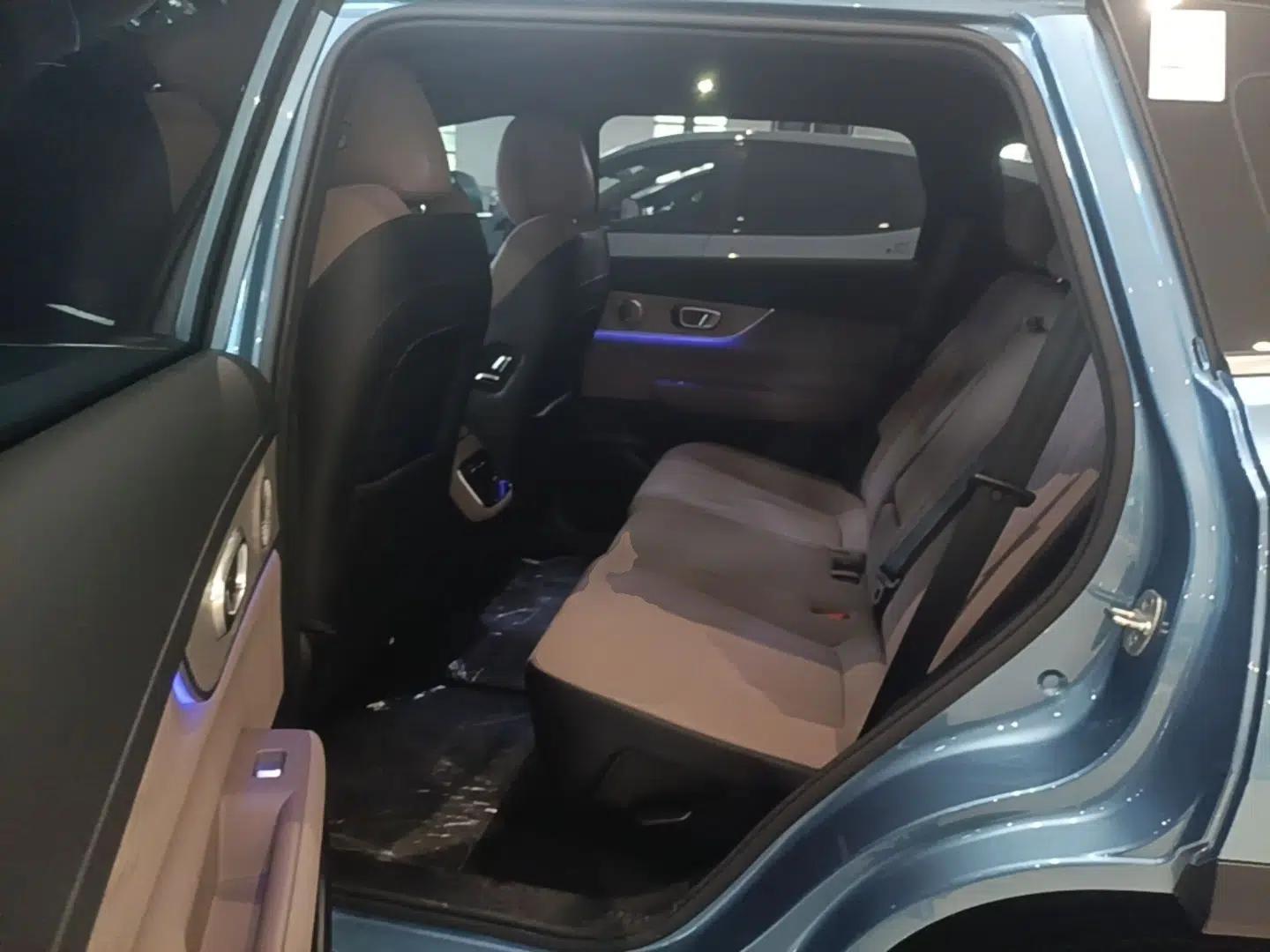 Chery Tiggo 8 PLUS C-DM 2025 1.5T 116 km Prestige Version 5 Seats — миниатюра 20