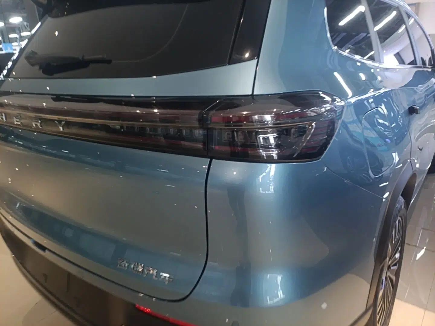 Chery Tiggo 8 PLUS C-DM 2025 1.5T 116 km Prestige Version 5 Seats — миниатюра 7