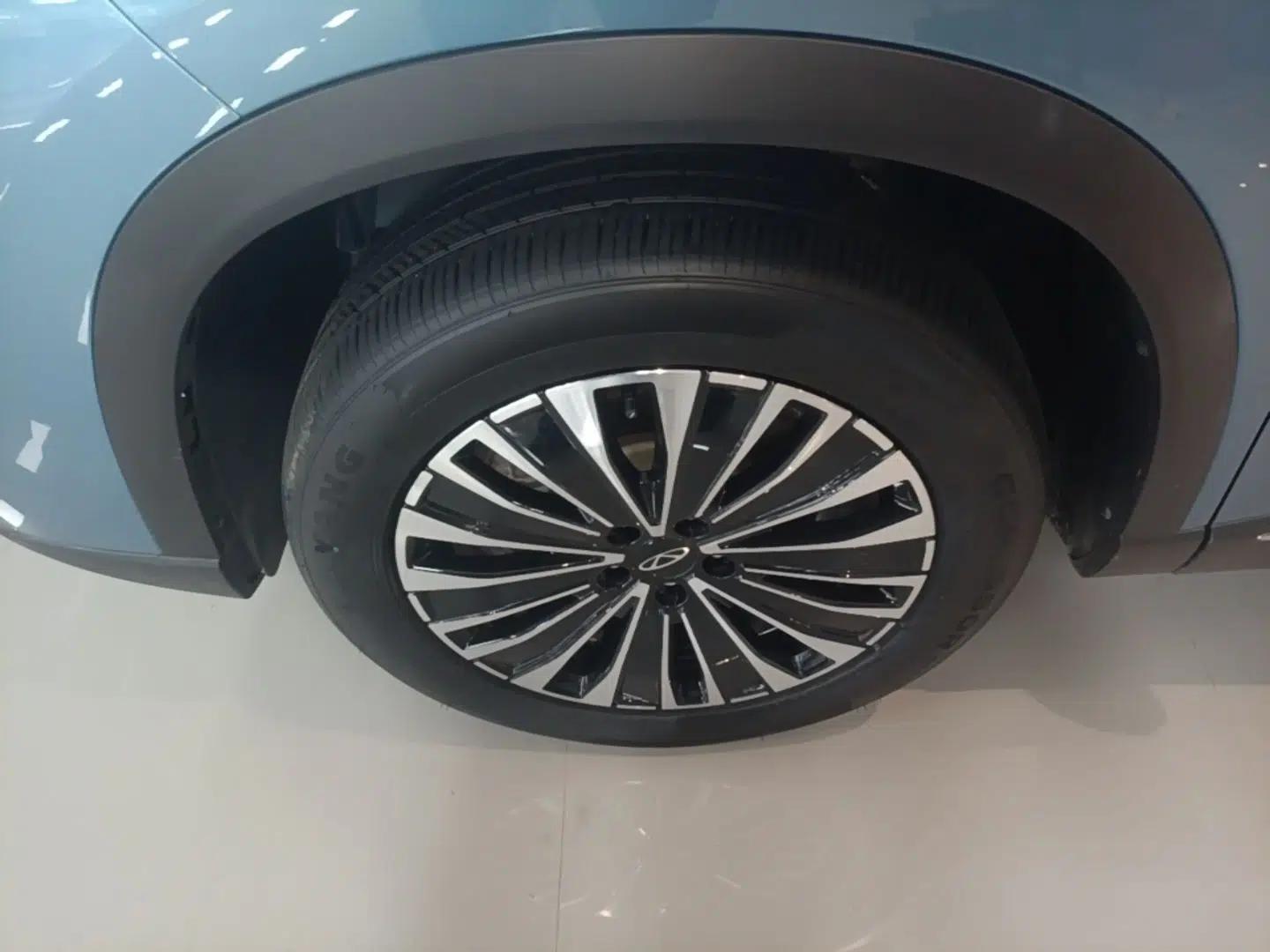 Chery Tiggo 8 PLUS C-DM 2025 1.5T 116 km Prestige Version 5 Seats — миниатюра 8