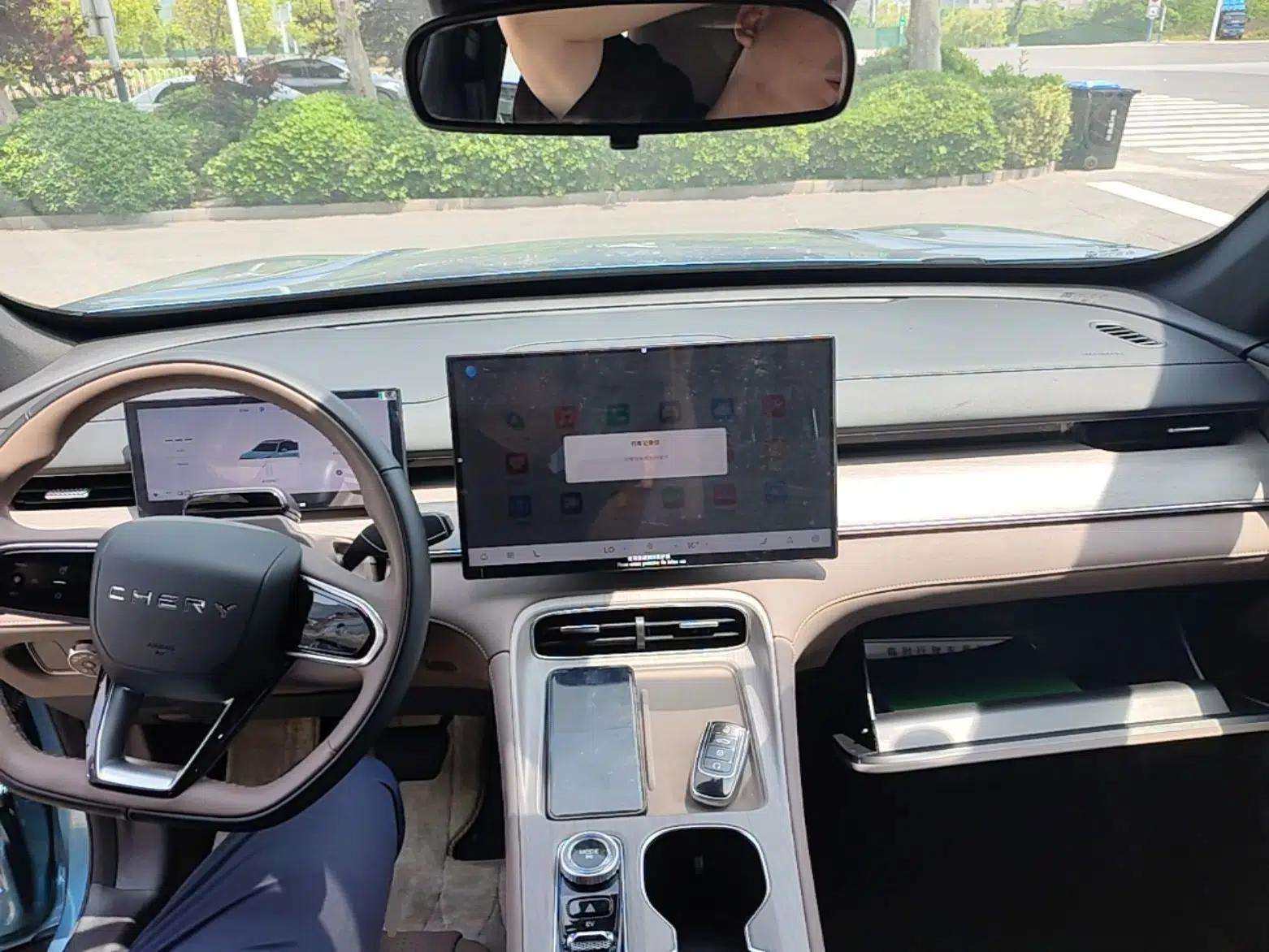 Chery Tiggo 8 PLUS C-DM 2025 1.5T 116 km Prestige Version 5 Seats — миниатюра 13
