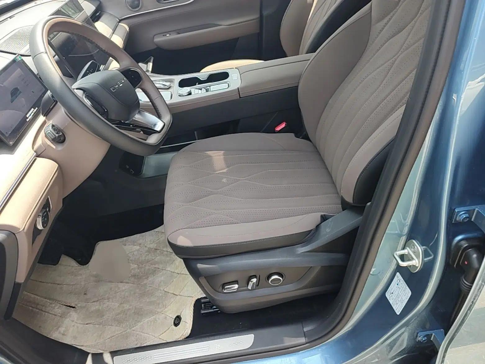 Chery Tiggo 8 PLUS C-DM 2025 1.5T 116 km Prestige Version 5 Seats — миниатюра 18