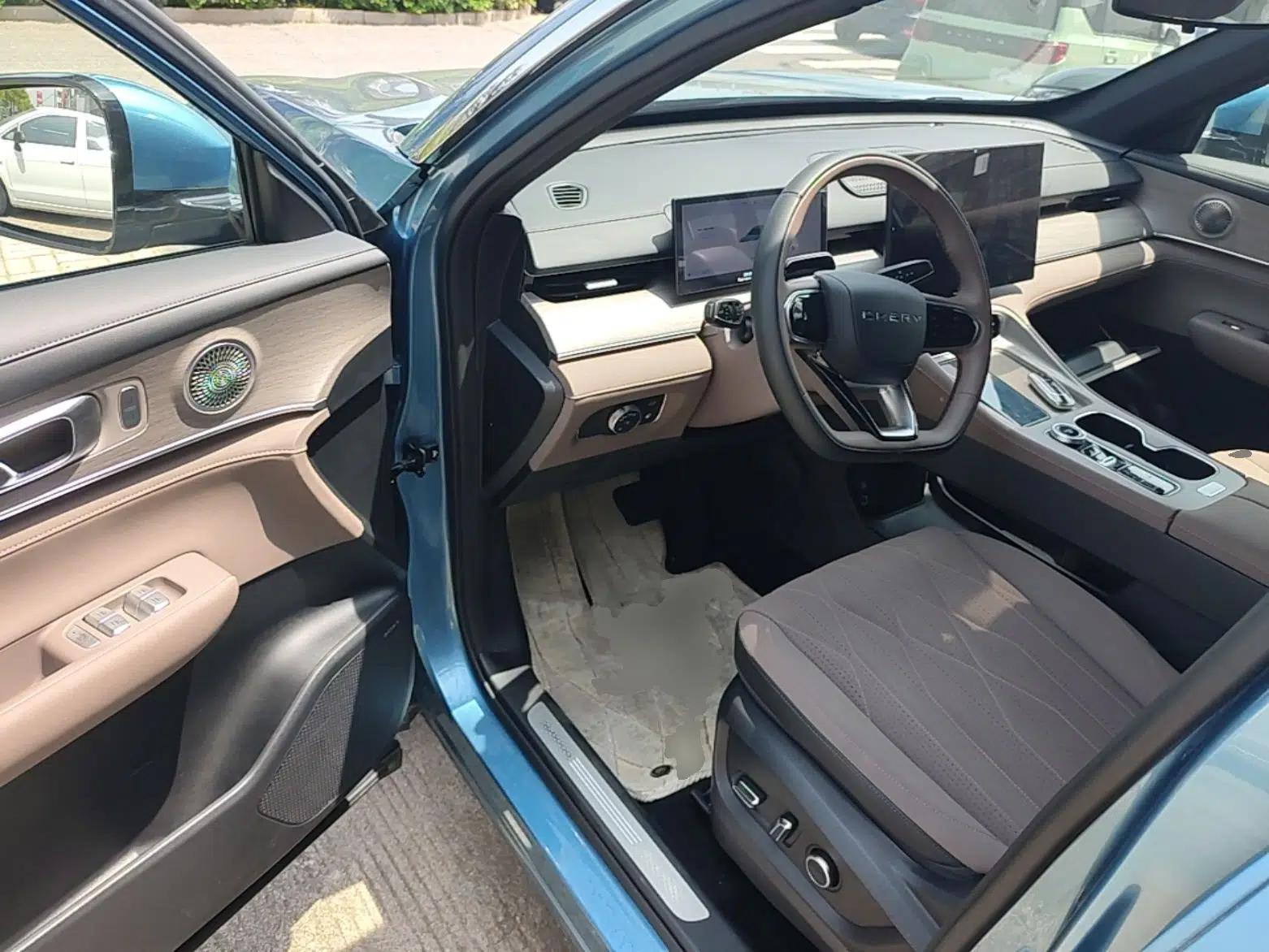 Chery Tiggo 8 PLUS C-DM 2025 1.5T 116 km Prestige Version 5 Seats — миниатюра 19