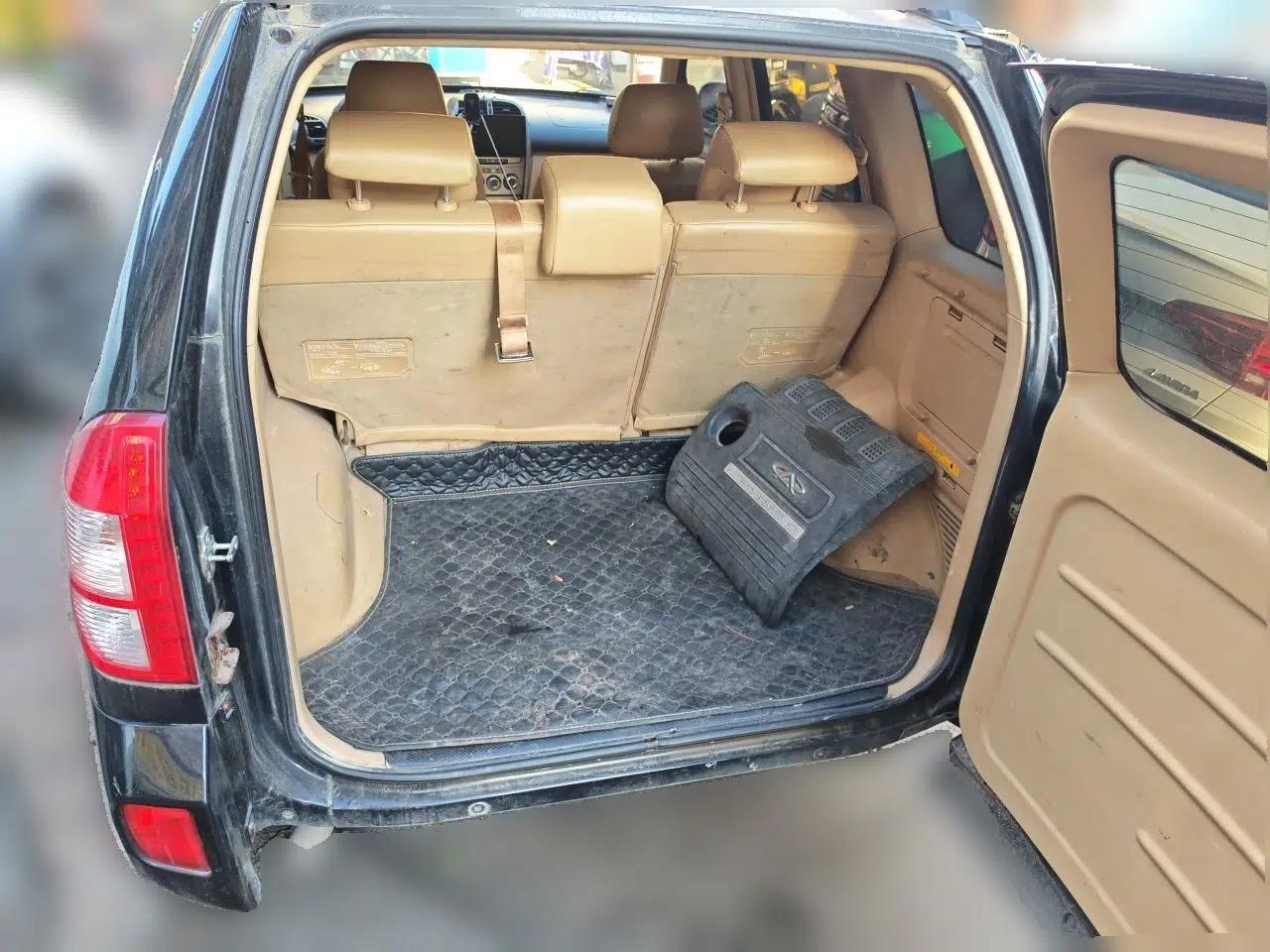 Chery Tiggo 2011 Elite Edition 1.6L Manual Luxury DVVT — миниатюра 20