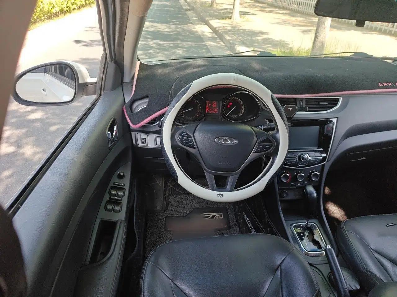 Chery Arrizo 3 2015 1.5L Automatic "Gouxuan" Edition — миниатюра 11