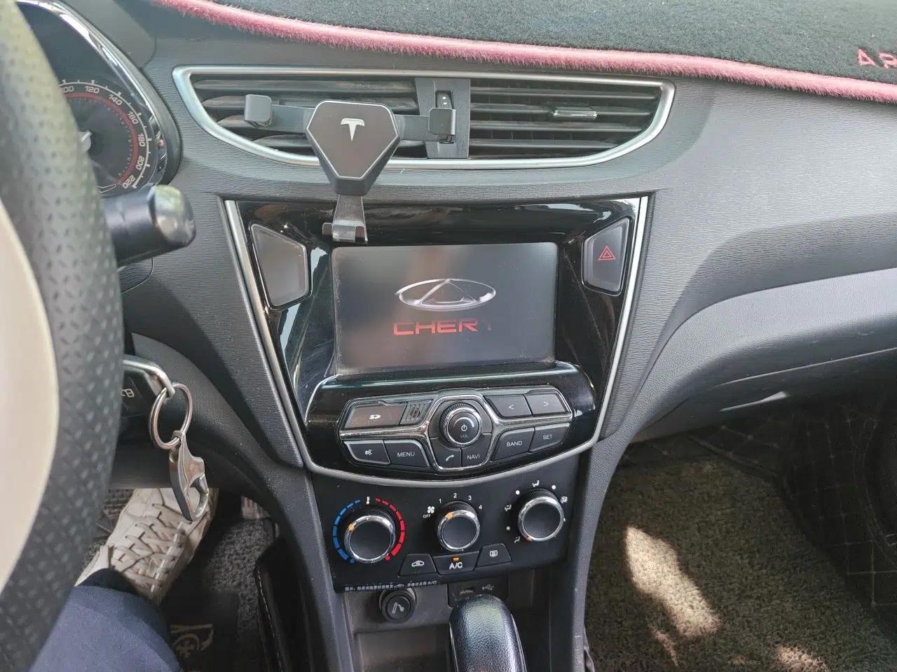 Chery Arrizo 3 2015 1.5L Automatic "Gouxuan" Edition — миниатюра 14