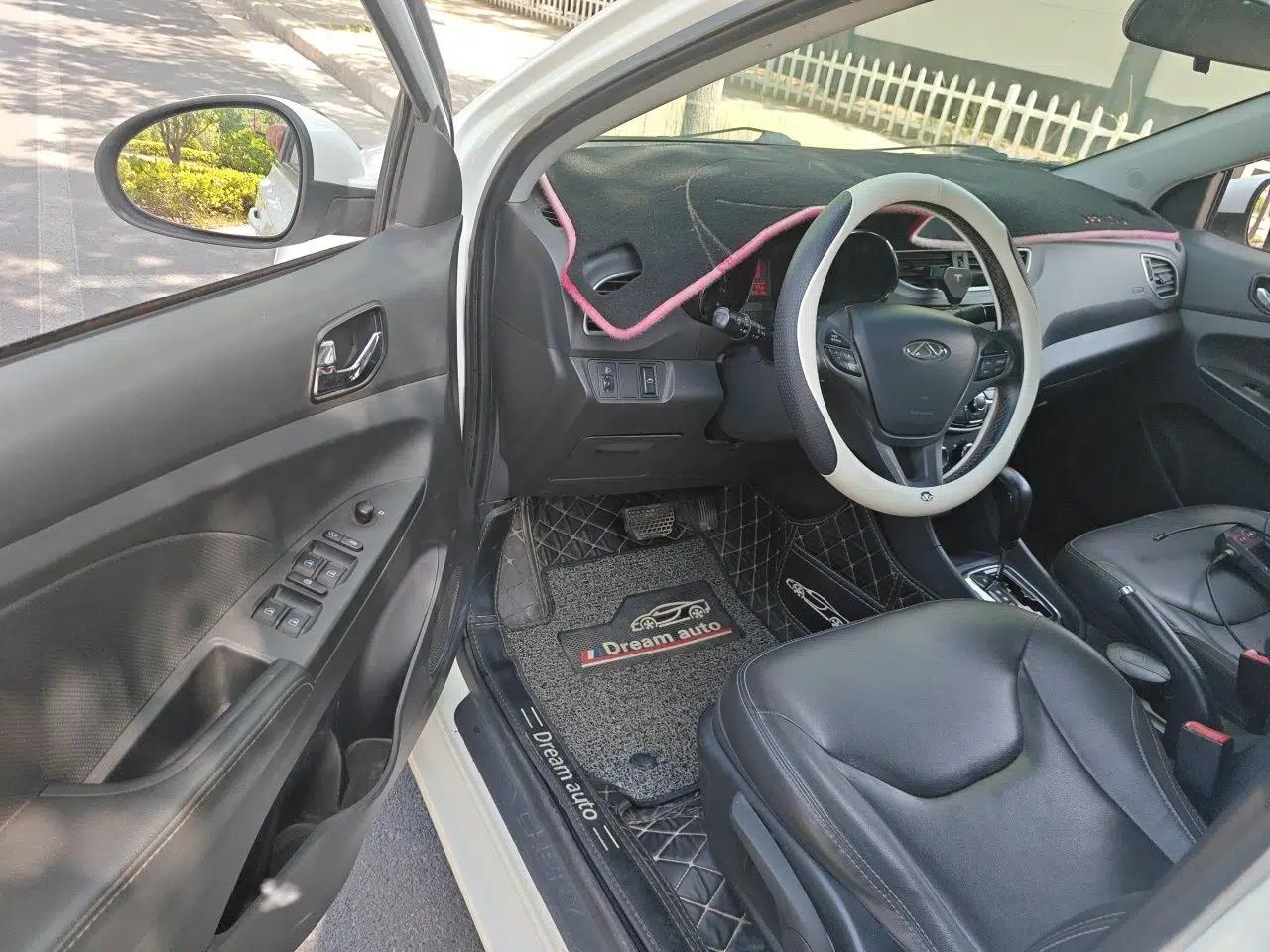 Chery Arrizo 3 2015 1.5L Automatic "Gouxuan" Edition — миниатюра 17