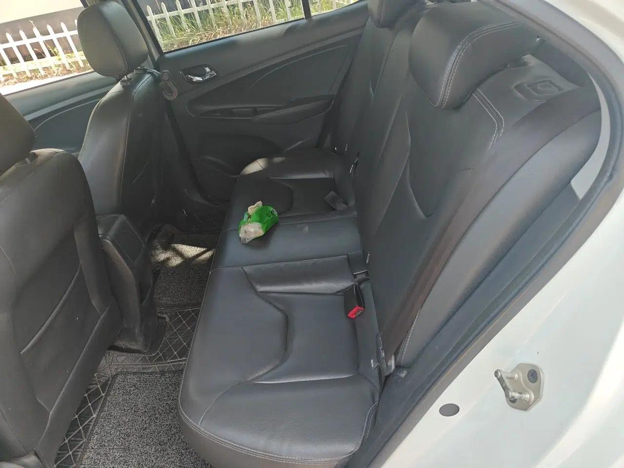 Chery Arrizo 3 2015 1.5L Automatic "Gouxuan" Edition — миниатюра 18
