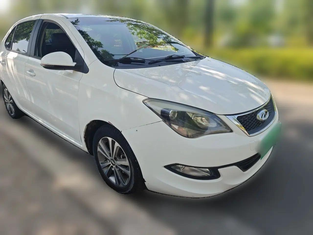 Chery Arrizo 3 2015 1.5L Automatic "Gouxuan" Edition — миниатюра 3