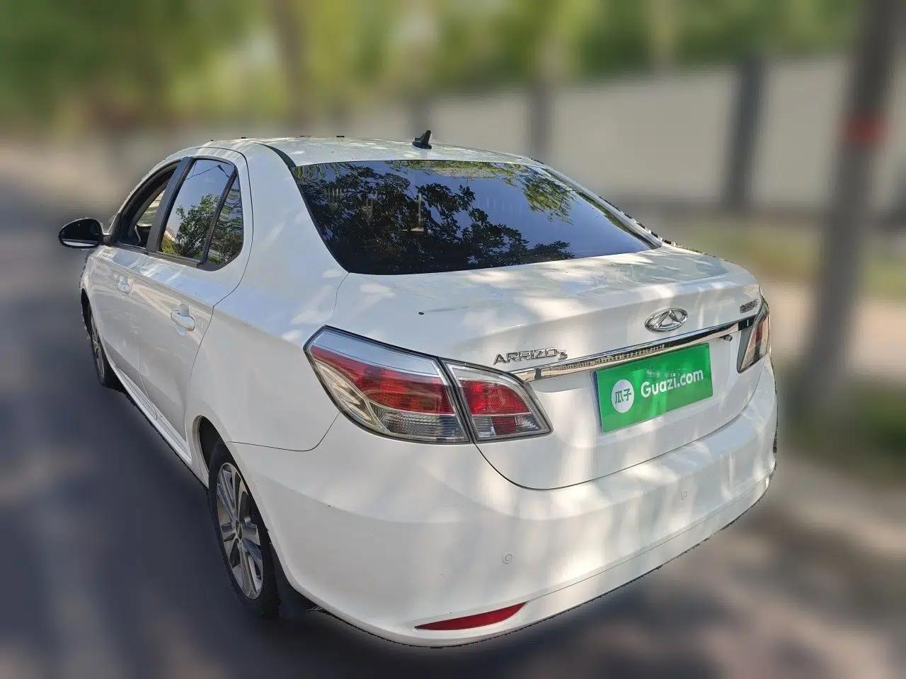 Chery Arrizo 3 2015 1.5L Automatic "Gouxuan" Edition — миниатюра 4