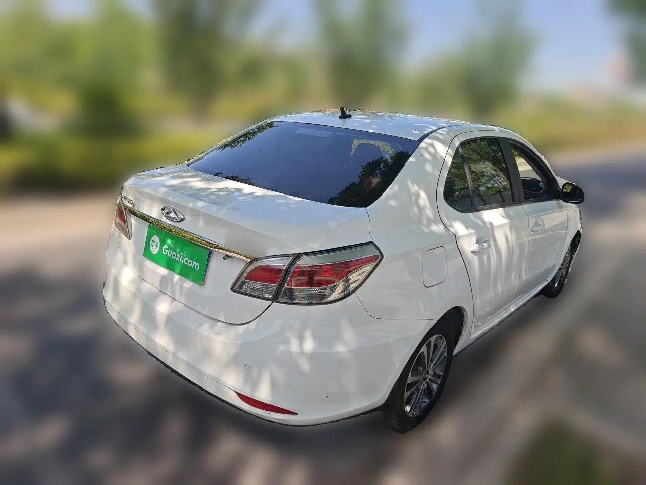Chery Arrizo 3 2015 1.5L Automatic "Gouxuan" Edition — миниатюра 6