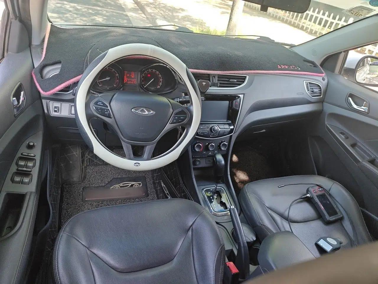 Chery Arrizo 3 2015 1.5L Automatic "Gouxuan" Edition — миниатюра 10