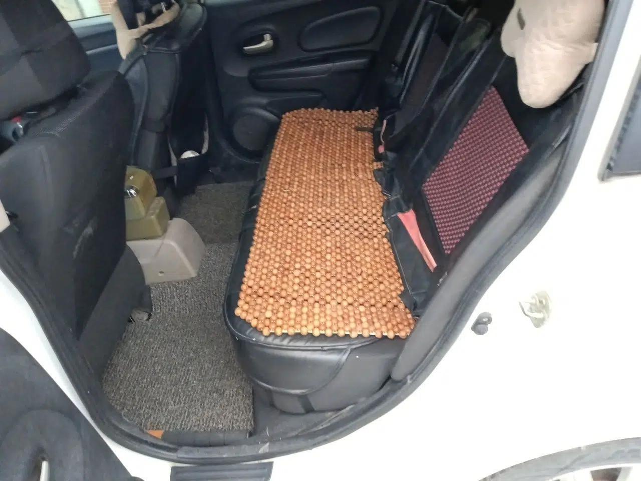 Venucia R50 2016 1.6L Automatic Elite Edition — миниатюра 18