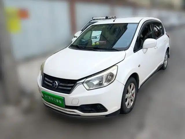 Venucia R50 2016 1.6L Automatic Elite Edition