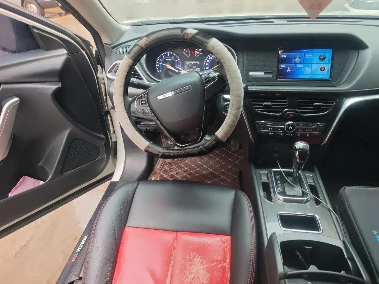 Venucia T90 2018 2.0L CVT Smart Connect Fashion Edition China V Standard — миниатюра 11