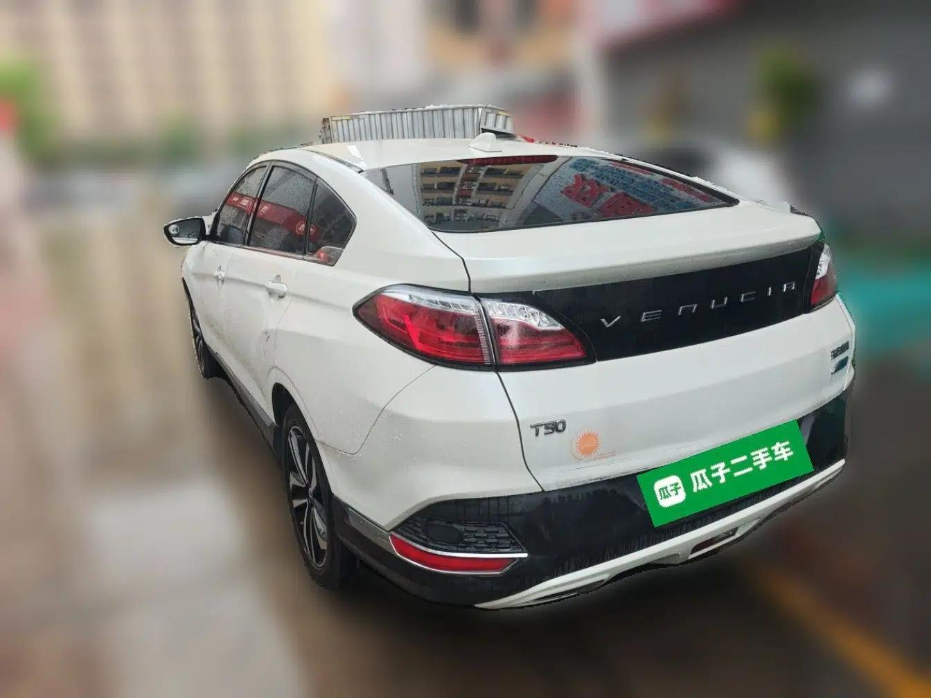 Venucia T90 2018 2.0L CVT Smart Connect Fashion Edition China V Standard — миниатюра 4