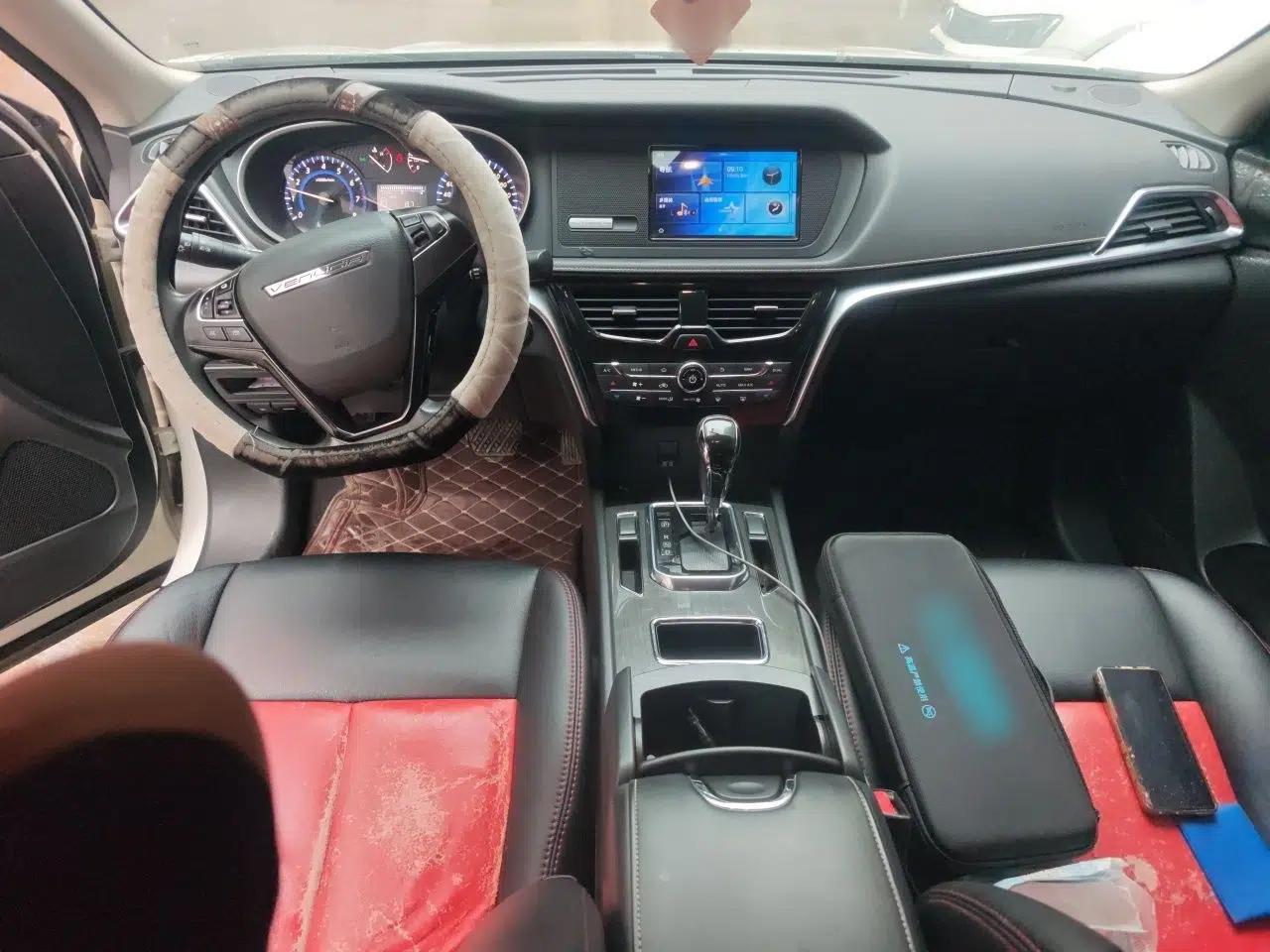 Venucia T90 2018 2.0L CVT Smart Connect Fashion Edition China V Standard — миниатюра 10