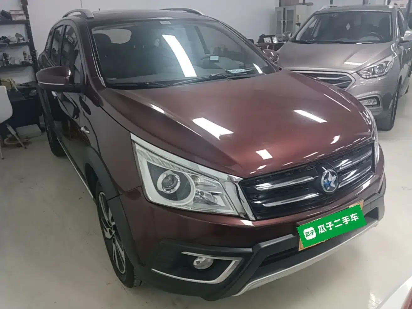 Venucia T70X 2015 2.0L CVT SmartFun Sport Edition — миниатюра 3