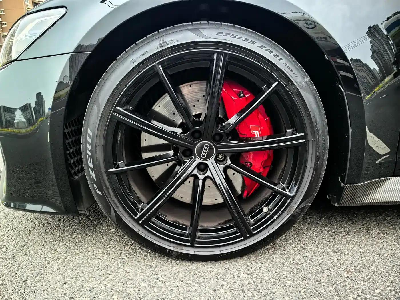 2024 Audi RS 6 RS 6 4.0T Avant Performance — миниатюра 11