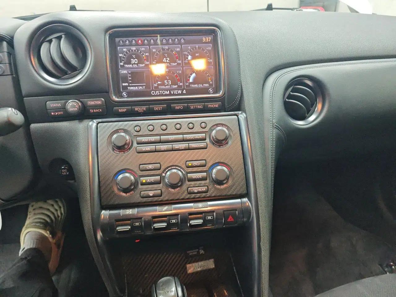 Nissan GT-R  — миниатюра 14
