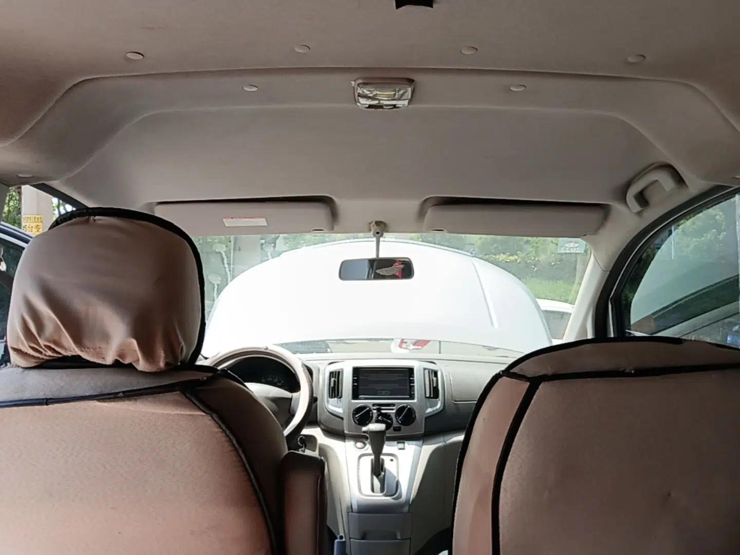 Nissan NV200 2016 Revised Version 1.6L CVT Luxury Edition — миниатюра 21