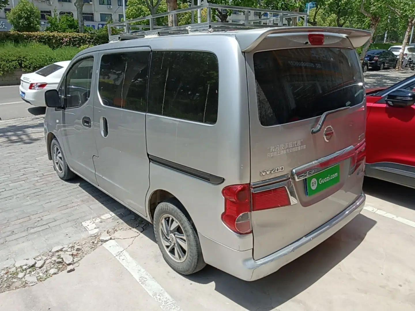 Nissan NV200 2016 Revised Version 1.6L CVT Luxury Edition — миниатюра 4