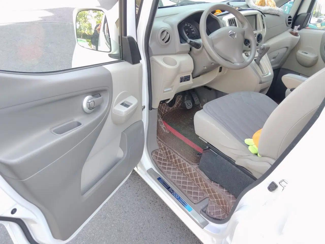 Nissan NV200 2018 1.6L CVT Luxury Model — миниатюра 17