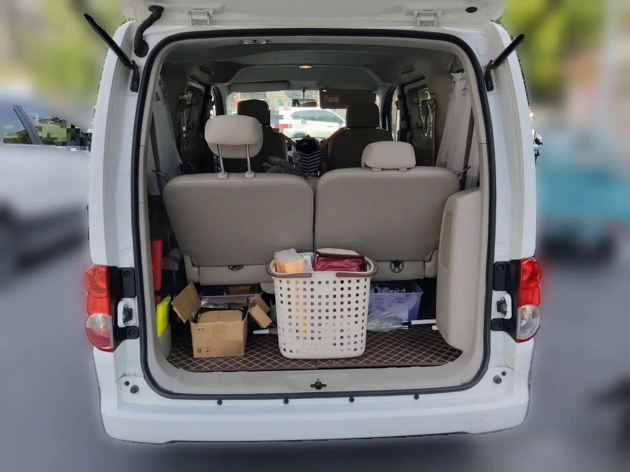 Nissan NV200 2018 1.6L CVT Luxury Model — миниатюра 20