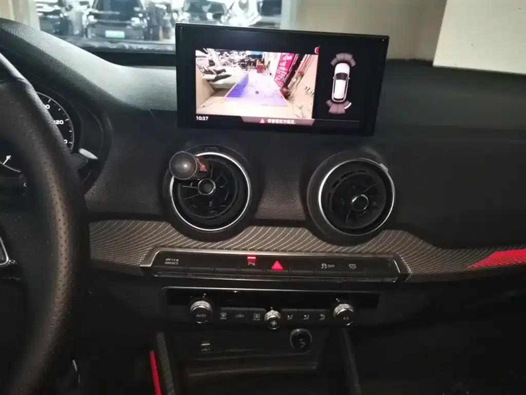 Audi Q2L e-tron 2019 Q2L e-tron Pure Electric Smart Edition — миниатюра 13