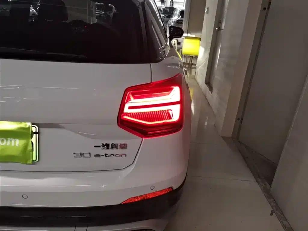 Audi Q2L e-tron 2019 Q2L e-tron Pure Electric Smart Edition — миниатюра 8