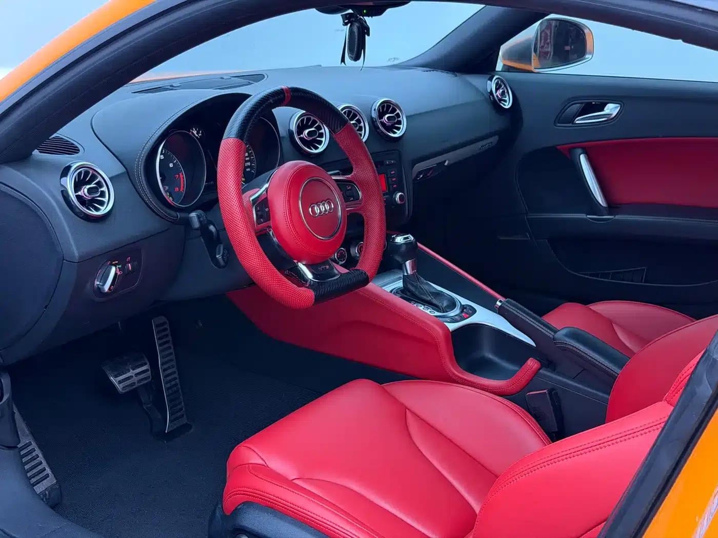 2011 Audi TTS Coupe 2.0TFSI quattro — миниатюра 4